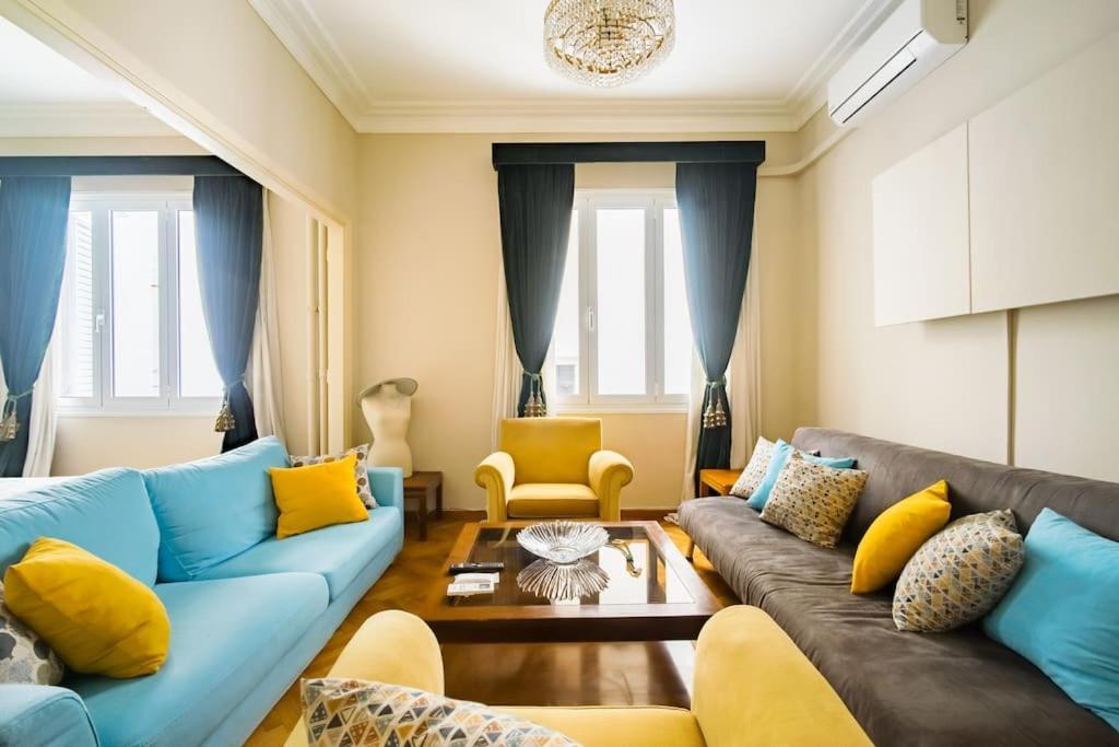 Emporikon Apartment Steps From Historic Center Атина Екстериор снимка